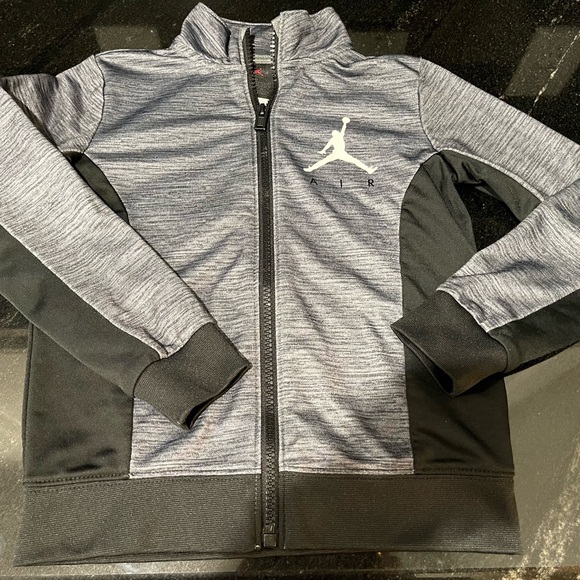 Jordan Other - Jordan Air Heather Gray and Black Jacket kids size 4T